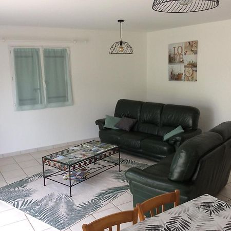 Maison D'Hotes Saint-Julien-l'Ars Екстер'єр фото
