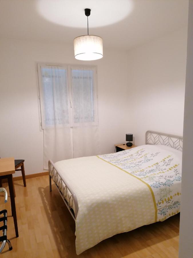 Maison D'Hotes Saint-Julien-l'Ars Екстер'єр фото