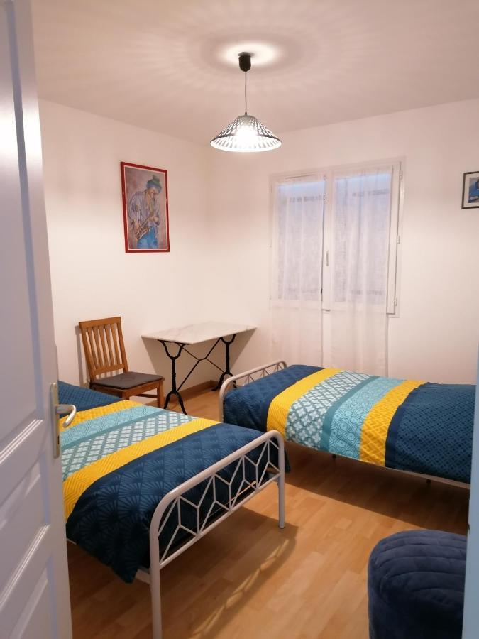 Maison D'Hotes Saint-Julien-l'Ars Екстер'єр фото